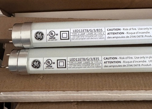 LED11ET8-G-3-835 Bóng Đèn Soi Màu LED U35 GE – LED11ET8/G/3/835 (3500K, 90cm)